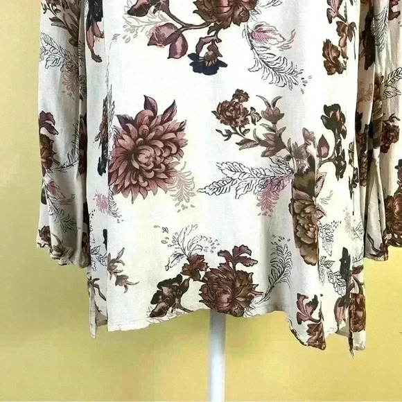 Free People Floral Rayon Cross Strap Bell Sleeve Shift Tunic Blouse Size XS - Picture 5 of 16